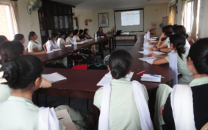 Medical students at a nutritional training course
