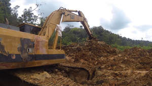 Excavating the Atrato. Film Still Fernando Arias