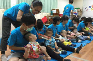 Attract children through percussion sounds