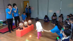 Attract children & improve verbal communication