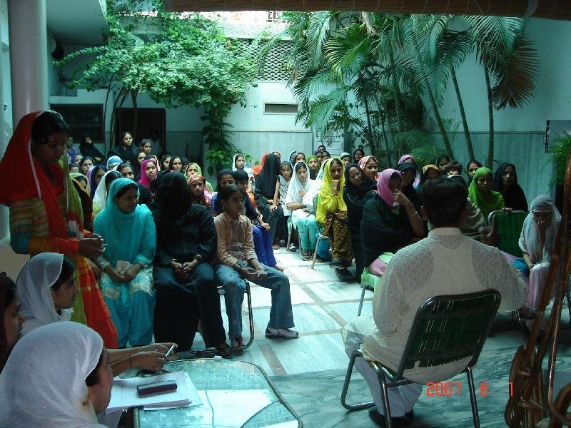 Provide vocational training to 200 women in India