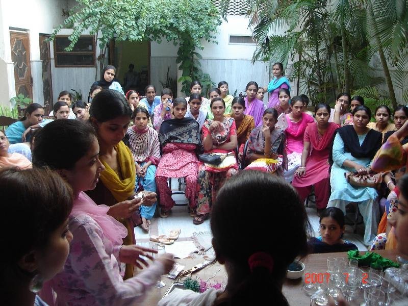 Provide vocational training to 200 women in India
