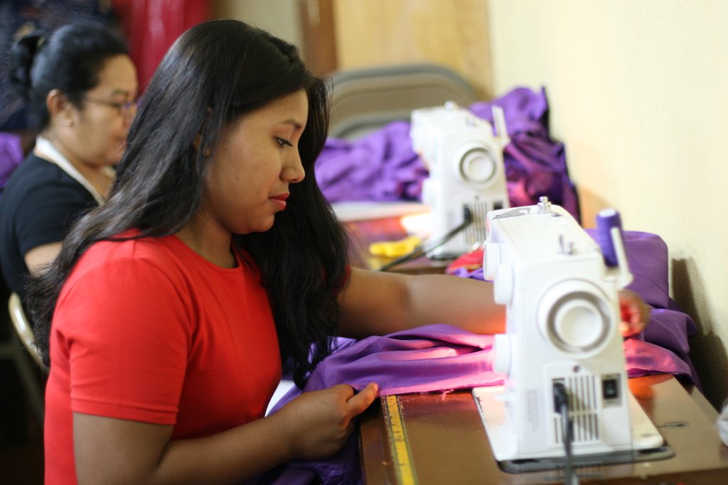 Equip 200 women in Managua with life & job skills