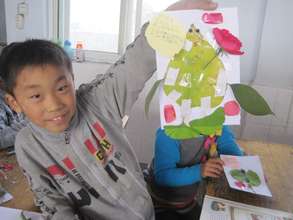 Animal art project with leaves