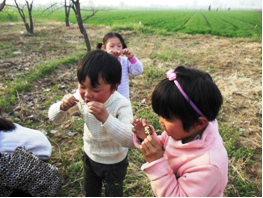 Children search for spring.