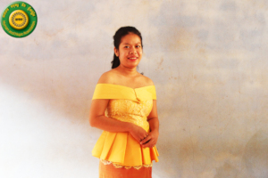 Graduated student with her traditional tops