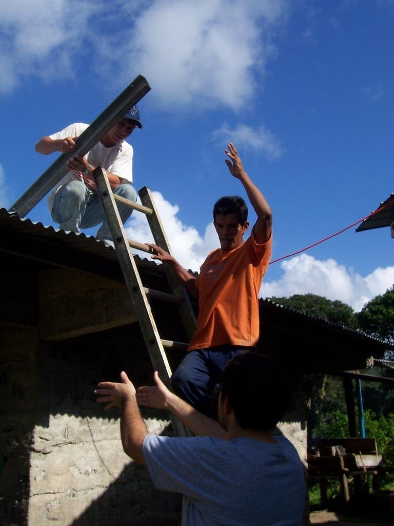 Solar energy for families in Santo Domingo, Panama