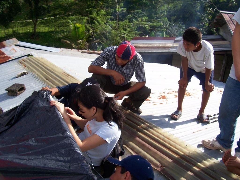 Solar energy for families in Santo Domingo, Panama