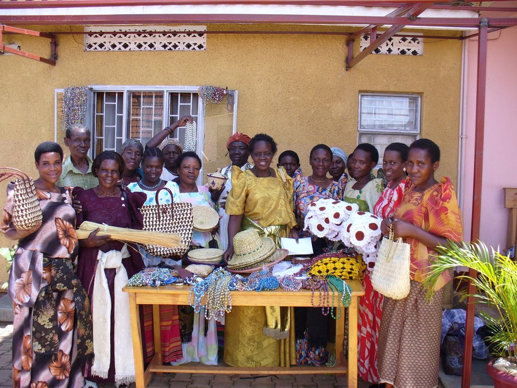 Comprehensive HIV Treatment for 12,000 Ugandans