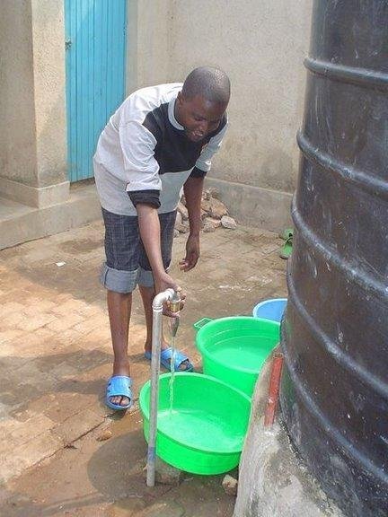 Free IT school for Rwandan orphans