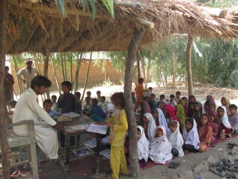 Educate 450 flood prone street children in Pakstan