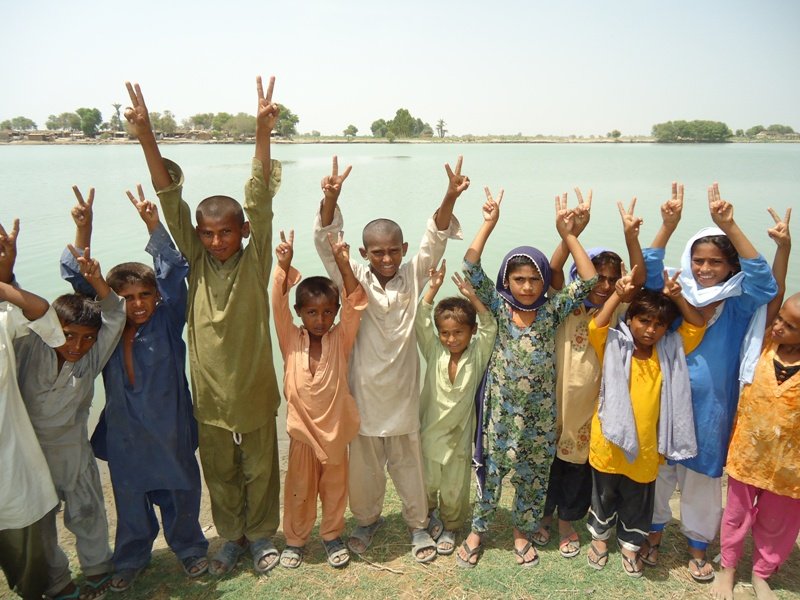 Educate 450 flood prone street children in Pakstan