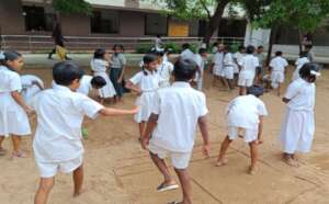Outdoor Activity to Learn Information Processing