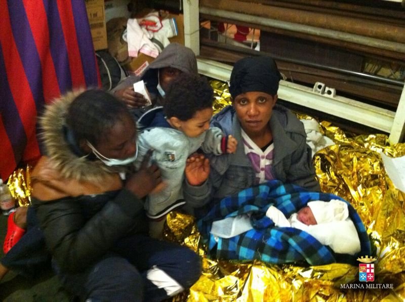 Save mothers and children in the Mediterranean Sea