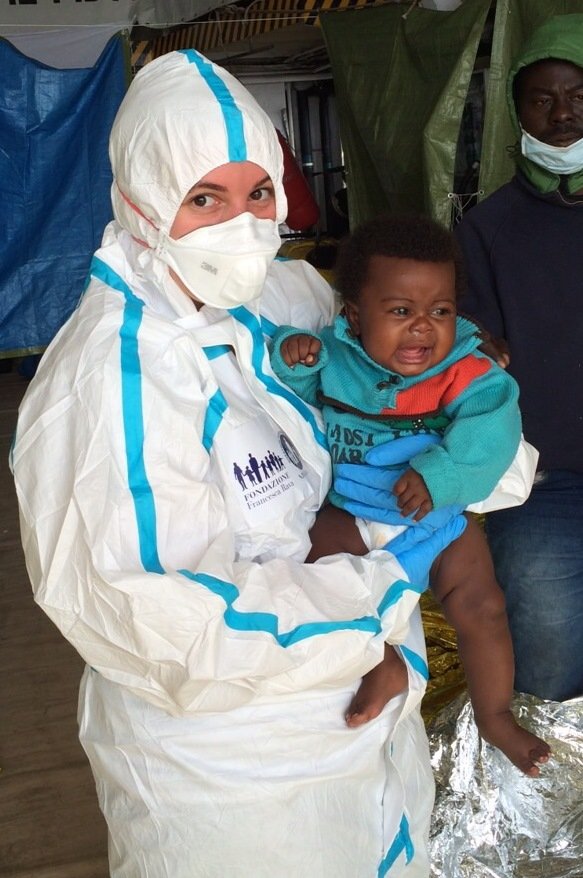 Save mothers and children in the Mediterranean Sea