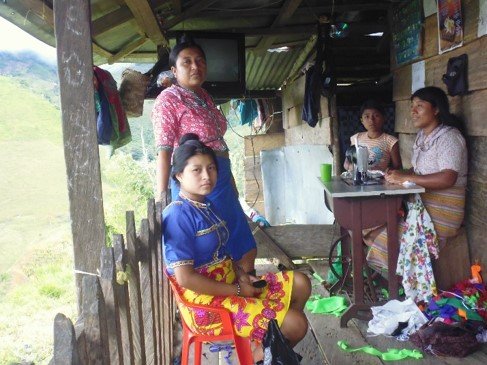 Help 25 Colombian Indigenous Women Grow Leadership