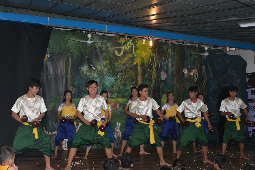 Summer Arts Camp 2015 for Disadvantaged Youth