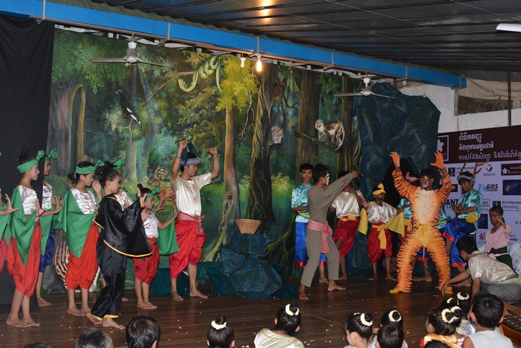 Summer Arts Camp 2015 for Disadvantaged Youth