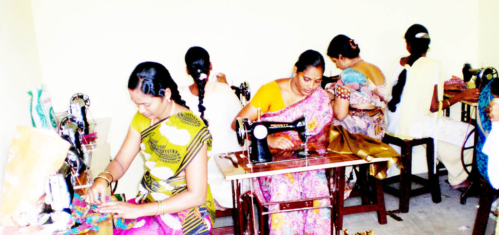 Help 25 poor girls to start own business