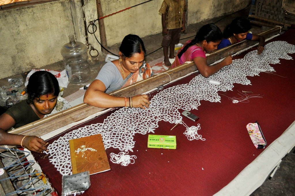 Help 25 poor girls to start own business