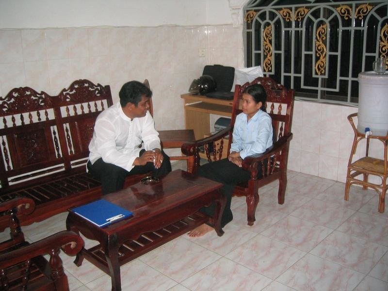 Help Cambodian college students learn English
