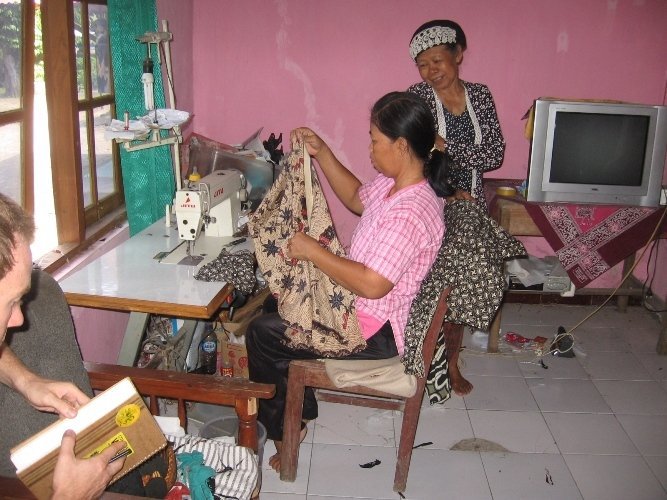 Life Skills for Bantul Women of Earthquake Victims