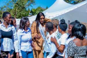 Miss Universe Zimbabwe mingles with the girls