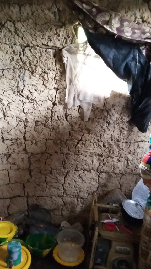 Give Solar Lanterns to 24 Village Homes in Liberia