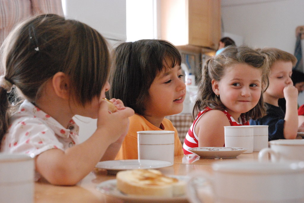 Free School meals for 554 Children in Spain