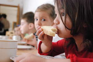 Free School meals for 554 Children in Spain