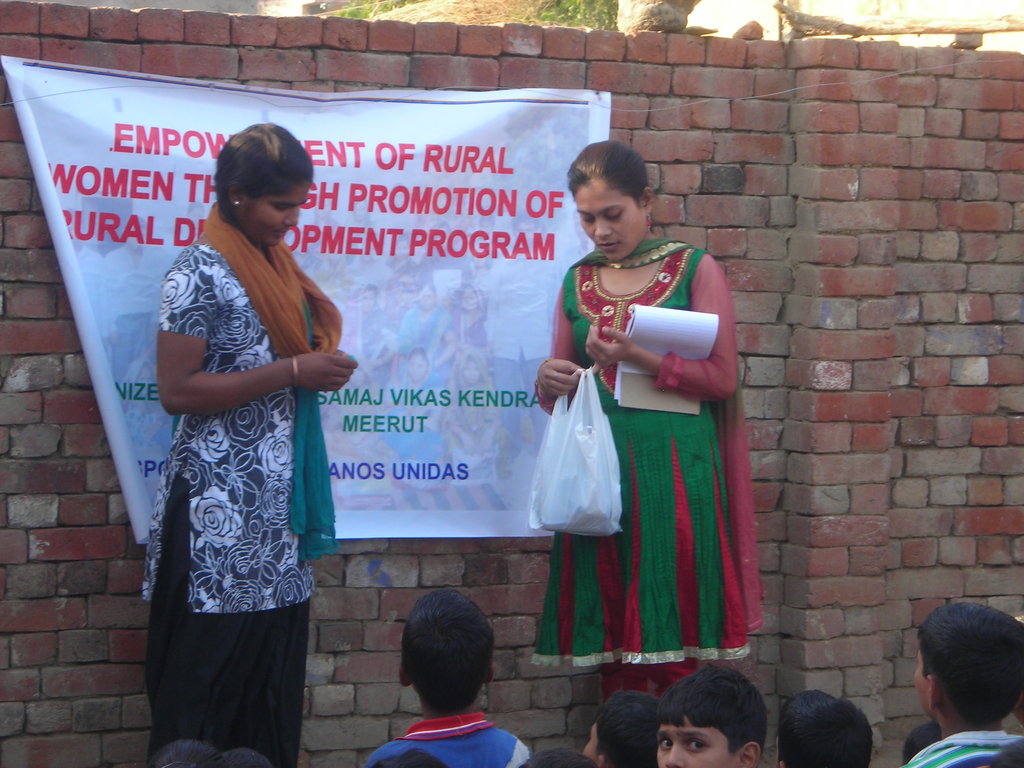 To Give Bright Future 25 Adolescent Girls In India