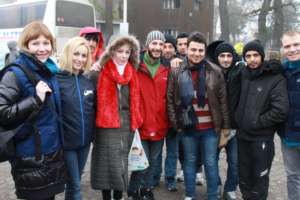 Divac mobile team with the refugees