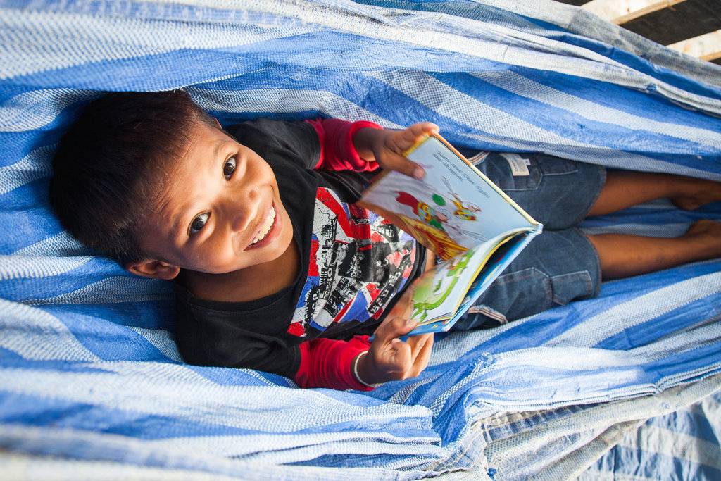 Thailand's "Flying Library" for over 500 children