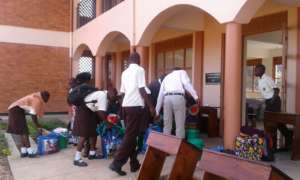 NVSS Students collecting their school supplies