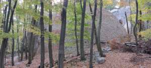 Lower castle (start of the pulley - stairway now)