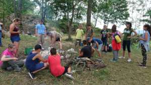 Kids having lunch in Szadvar