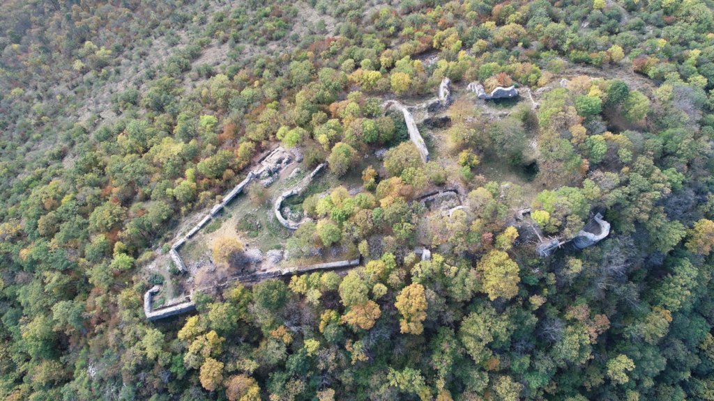 Szadvar castle project and youth camp, Hungary