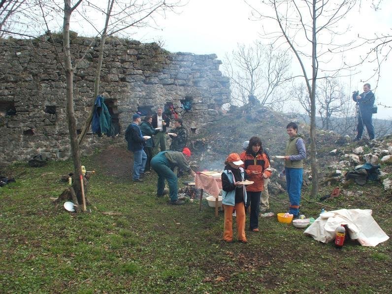 Szadvar castle project and youth camp, Hungary