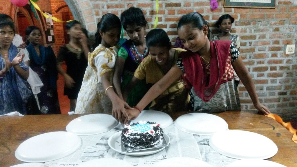 Food for 500 children in our art camps in India