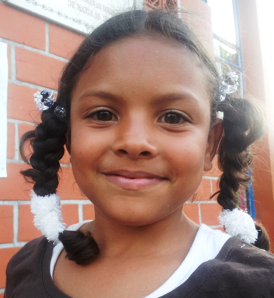 Rebuild orphanage for 20 Colombian girls