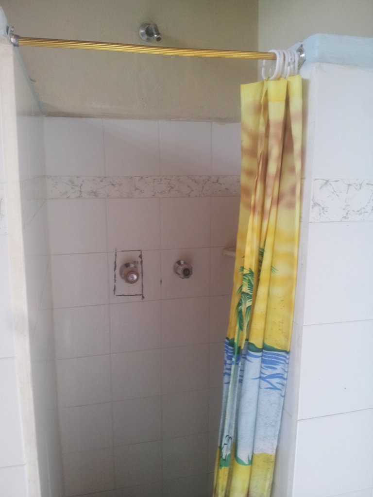 Rebuild orphanage for 20 Colombian girls