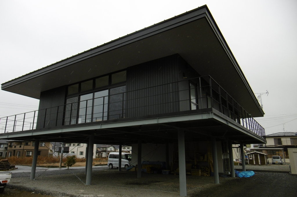 Earthquake;Encouraging Miyagi by a community space