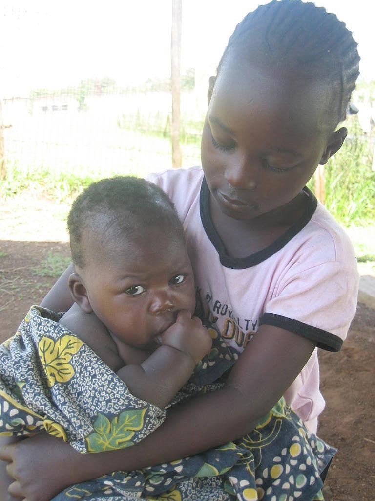 Provide Health Care to Sick Women in Kenya