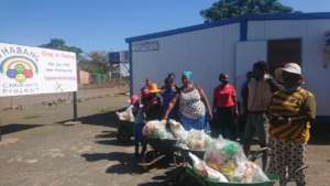 Food parcels for the hungry