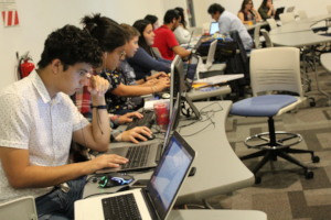 Hackathon #DestinoSeguro participants