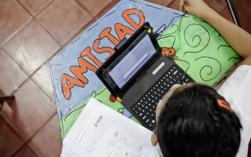 Empower youth through technology in Costa Rica