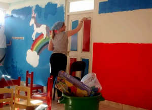 Durham Uni volunteers decorating the Kindergarten