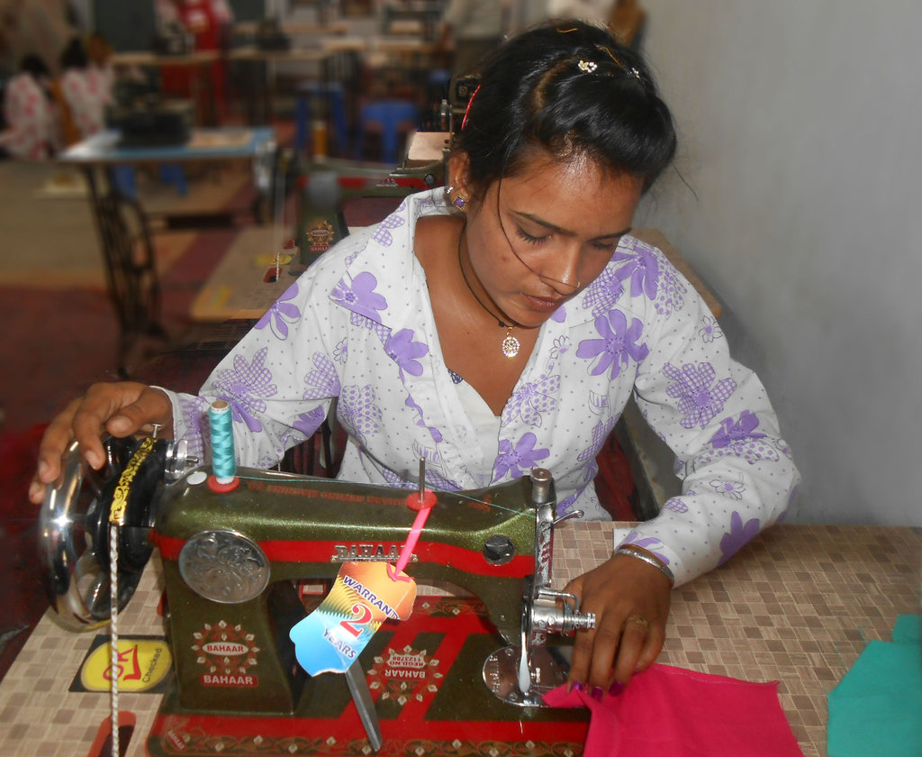 support Tailoring Training to underprivileg Girls