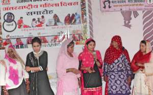Women beneficiaries sharing the experiences