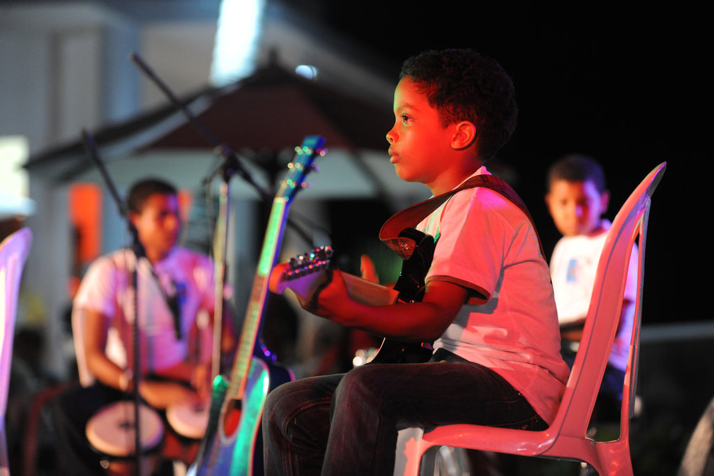 Music Education 100 Children of Dominican Republic